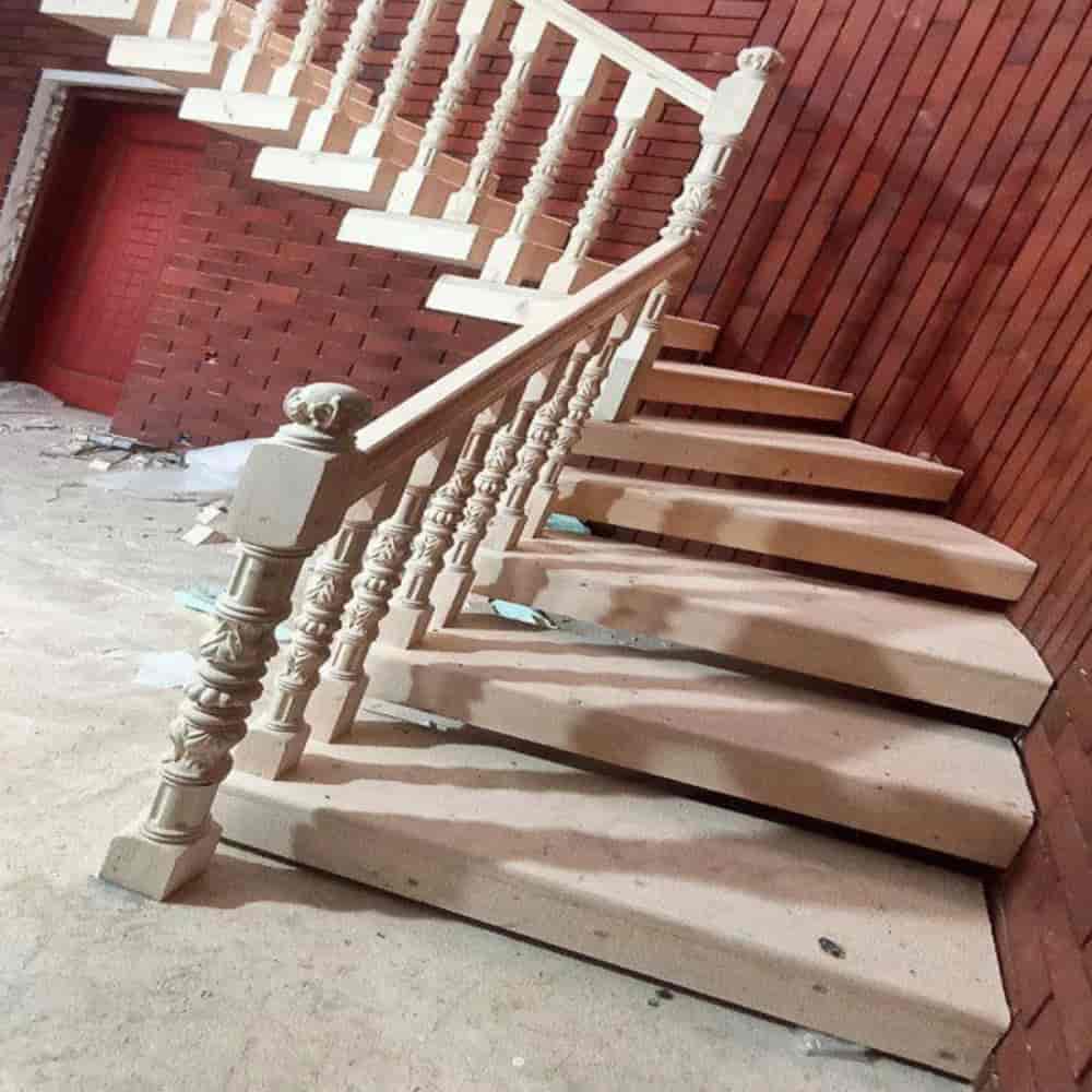 پله دوبلکس معلق چوبی و نرده چوبی از جنس روسی